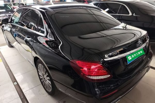 Mercedes-Benz E-Class 2020, 127400 км, за 33363 USD
