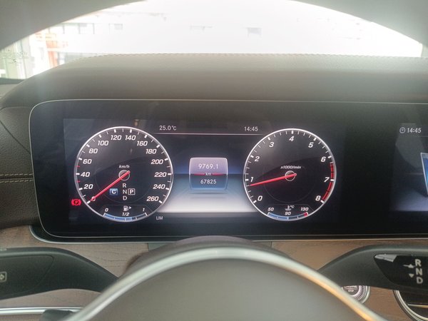 Mercedes-Benz E-Class 2020, 67800 км, за 38360 USD - фото 12