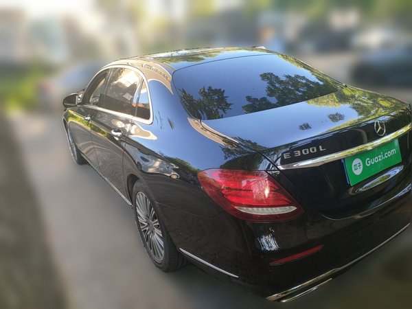Mercedes-Benz E-Class 2020, 76500 км, за 30873 USD