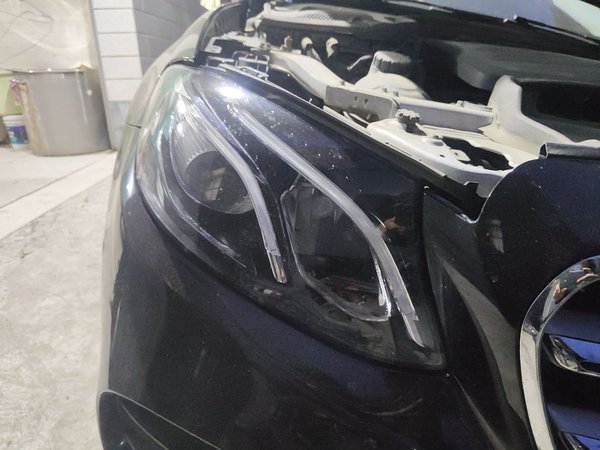 Mercedes-Benz E-Class 2020, 84200 км, за 35303 USD