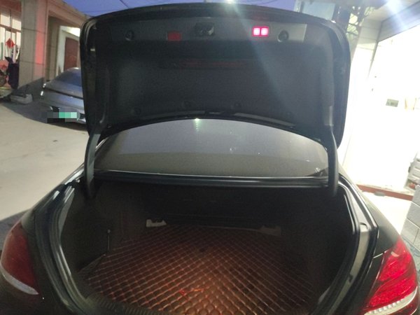 Mercedes-Benz E-Class 2020, 84200 км, за 35303 USD - фото 12