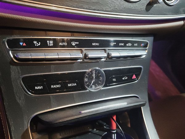 Mercedes-Benz E-Class 2020, 84200 км, за 35303 USD - фото 10