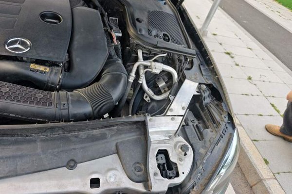 Mercedes-Benz E-Class 2020, 104000 км, за 26713 USD - фото 22