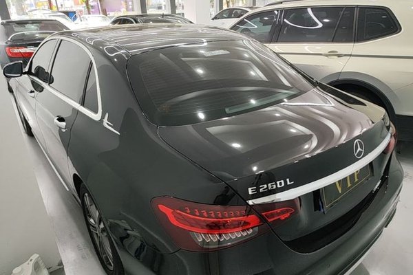 Mercedes-Benz E-Class 2021, 65300 км, за 34178 USD