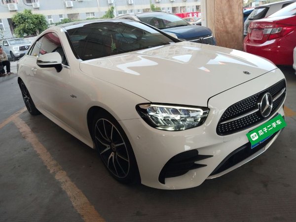 Mercedes-Benz E-Class 2021, 77100 км, за 32427 USD