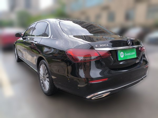 Mercedes-Benz E-Class 2021, 106700 км, за 35690 USD