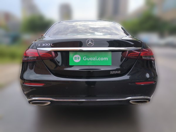 Mercedes-Benz E-Class 2021, 106700 км, за 35690 USD