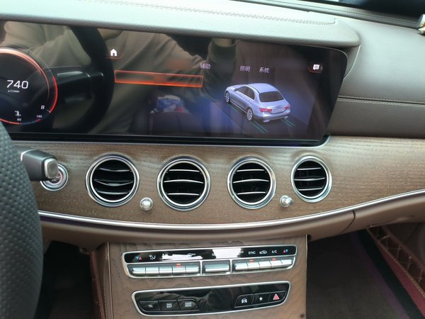 Mercedes-Benz E-Class 2021, 106700 км, за 35690 USD - фото 12