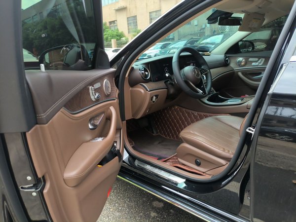 Mercedes-Benz E-Class 2021, 106700 км, за 35690 USD - фото 19