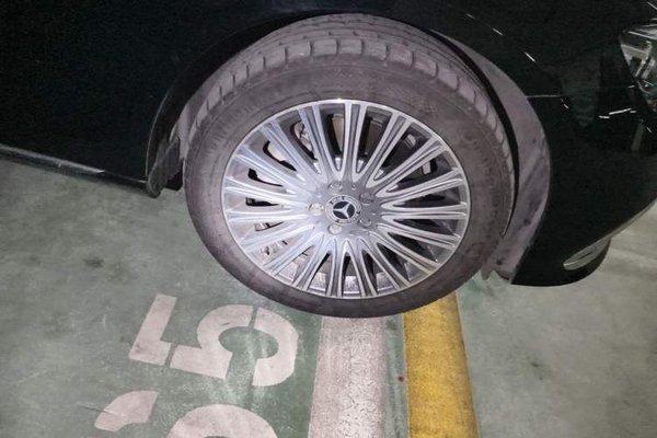 Mercedes-Benz E-Class 2021, 127400 км, за 37324 USD - фото 8