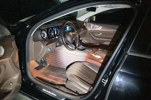 Mercedes-Benz E-Class 2021, 127400 км, за 37324 USD - фото 19
