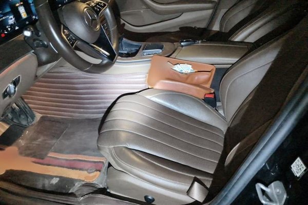 Mercedes-Benz E-Class 2021, 127400 км, за 37324 USD - фото 14