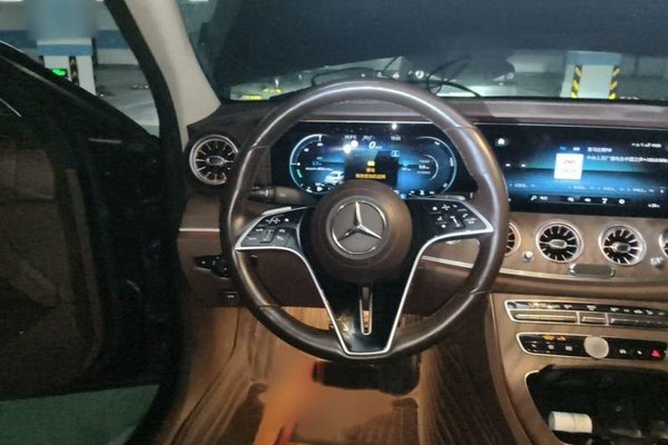 Mercedes-Benz E-Class 2021, 127400 км, за 37324 USD - фото 9