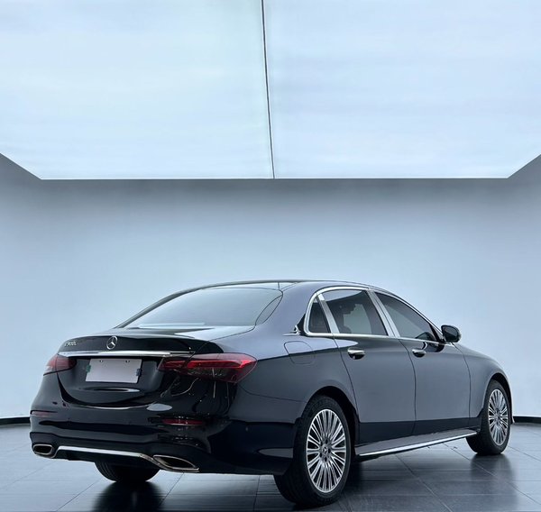 Mercedes-Benz E-Class 2021, 140900 км, за 34466 USD