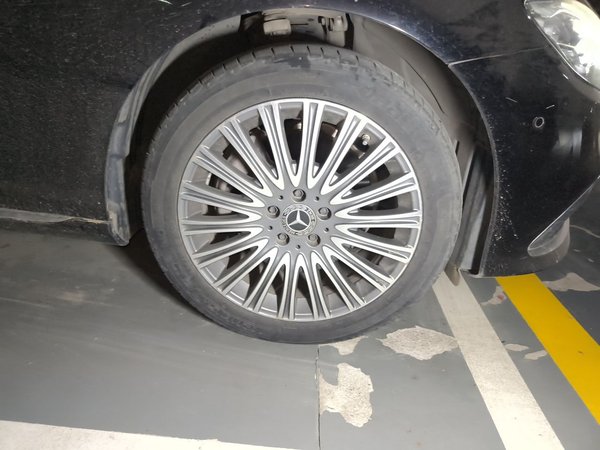 Mercedes-Benz E-Class 2021, 54500 км, за 46423 USD