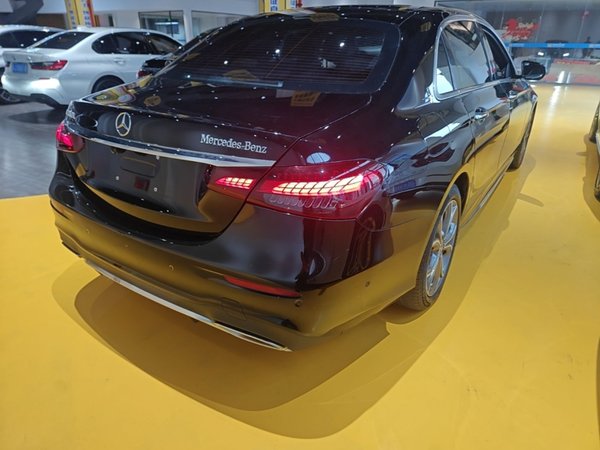 Mercedes-Benz E-Class 2021, 56400 км, за 40899 USD - фото 6