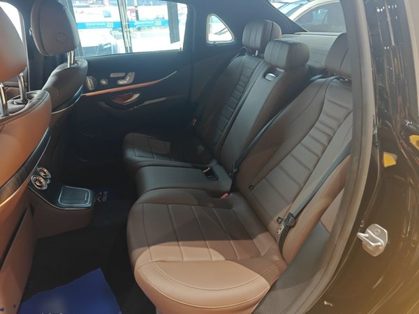 Mercedes-Benz E-Class 2021, 56400 км, за 40899 USD - фото 20