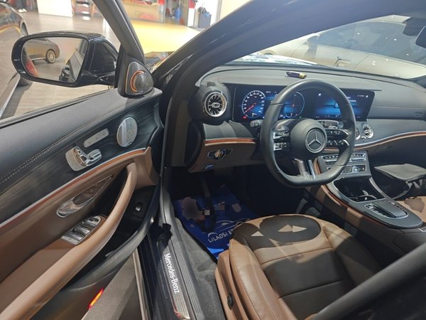 Mercedes-Benz E-Class 2021, 56400 км, за 40899 USD - фото 19