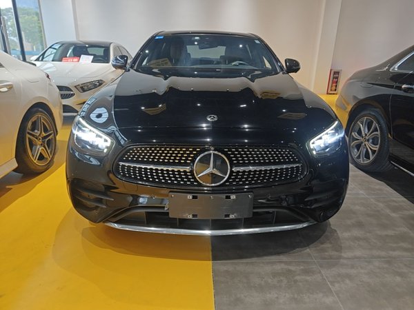 Mercedes-Benz E-Class 2021, 56400 км, за 40899 USD