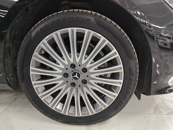 Mercedes-Benz E-Class 2021, 64700 км, за 39631 USD