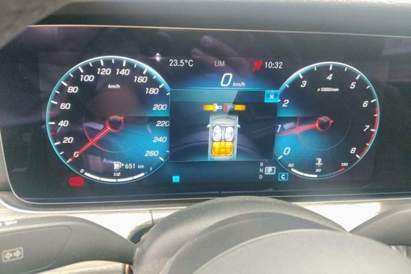 Mercedes-Benz E-Class 2021, 69100 км, за 35077 USD - фото 8
