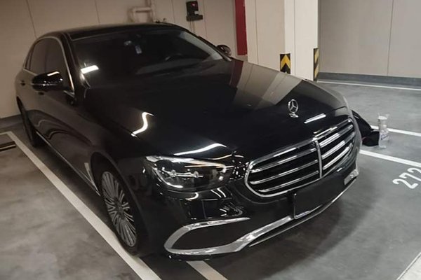 Mercedes-Benz E-Class 2021, 73100 км, за 43309 USD
