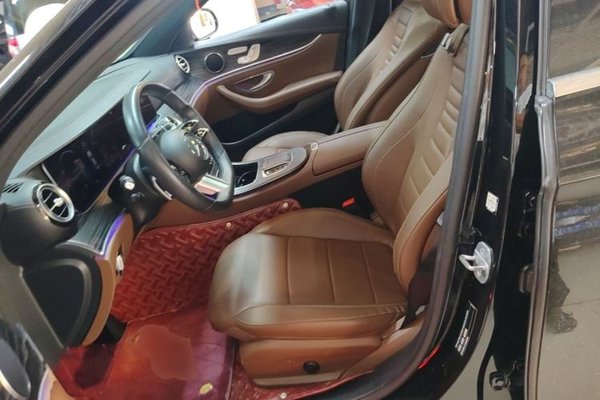 Mercedes-Benz E-Class 2021, 90600 км, за 34589 USD
