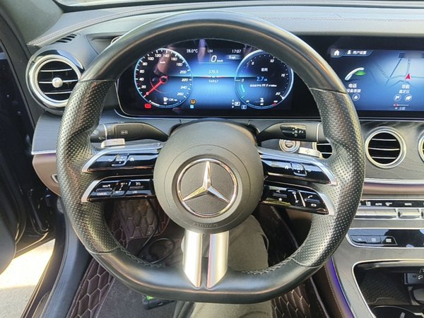 Mercedes-Benz E-Class 2021, 54900 км, за 34287 USD - фото 14