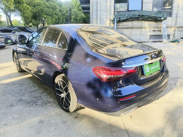 Mercedes-Benz E-Class 2021, 54900 км, за 34287 USD