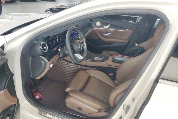 Mercedes-Benz E-Class 2021, 49200 км, за 34406 USD - фото 23