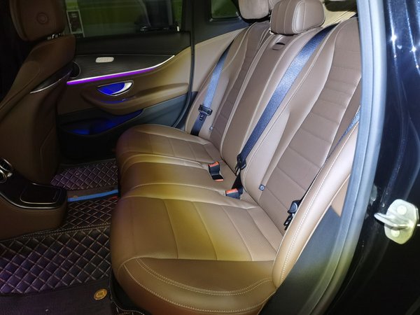 Mercedes-Benz E-Class 2022, 35900 км, за 40898 USD - фото 18