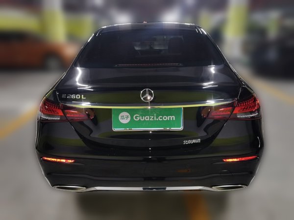 Mercedes-Benz E-Class 2022, 35900 км, за 40898 USD