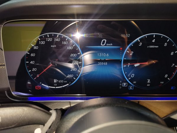 Mercedes-Benz E-Class 2022, 35900 км, за 40898 USD - фото 13