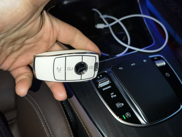 Mercedes-Benz E-Class 2022, 35900 км, за 40898 USD - фото 9