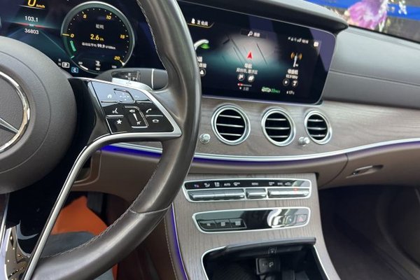 Mercedes-Benz E-Class 2022, 36800 км, за 37885 USD - фото 11