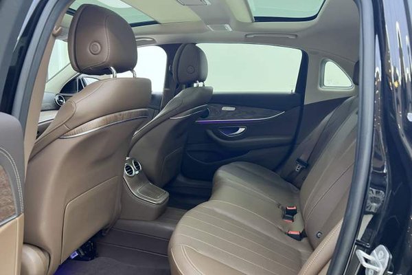 Mercedes-Benz E-Class 2022, 36800 км, за 37885 USD - фото 17