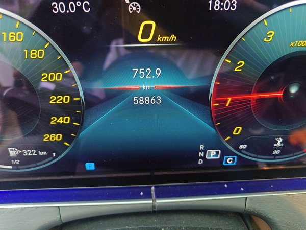 Mercedes-Benz E-Class 2022, 58800 км, за 38365 USD - фото 13