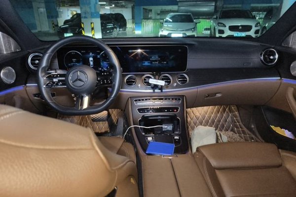 Mercedes-Benz E-Class 2022, 75500 км, за 31229 USD - фото 9