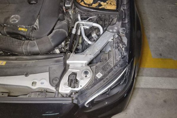 Mercedes-Benz E-Class 2022, 75500 км, за 31229 USD - фото 22