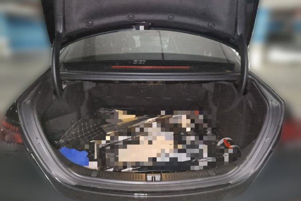 Mercedes-Benz E-Class 2022, 75500 км, за 31229 USD - фото 19