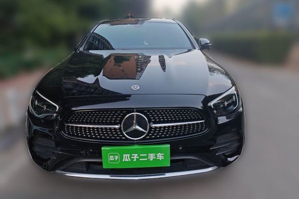 Mercedes-Benz E-Class 2022, 76400 км, за 35933 USD