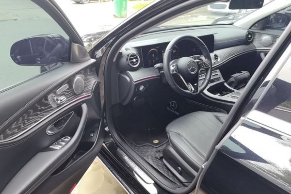 Mercedes-Benz E-Class 2022, 99900 км, за 38158 USD - фото 19