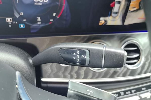 Mercedes-Benz E-Class 2022, 99900 км, за 38158 USD - фото 17