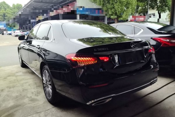 Mercedes-Benz E-Class 2022, 99900 км, за 38158 USD