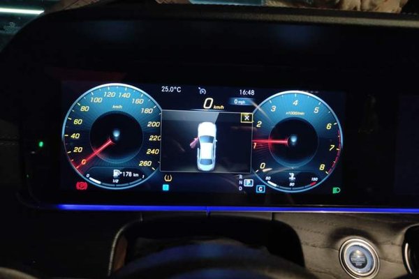 Mercedes-Benz E-Class 2022, за 36756 USD - фото 12