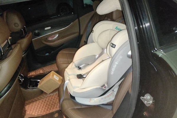 Mercedes-Benz E-Class 2022, за 36756 USD - фото 18