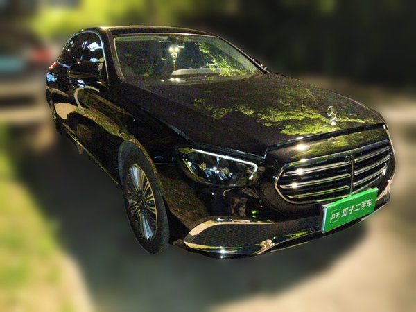 Mercedes-Benz E-Class 2023, 22300 км, за 45025 USD