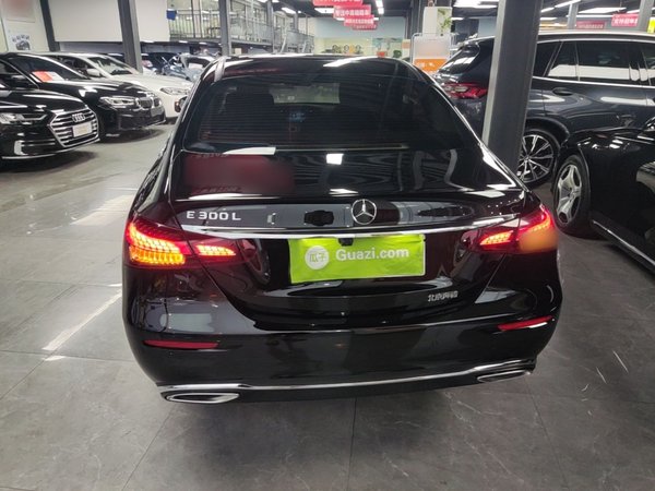 Mercedes-Benz E-Class 2023, 28800 км, за 48433 USD