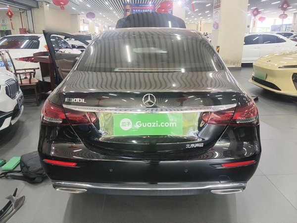 Mercedes-Benz E-Class 2023, 31200 км, за 47001 USD