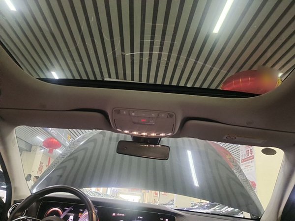 Mercedes-Benz E-Class 2023, 31200 км, за 47001 USD - фото 21